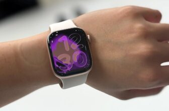 Apple Watch Series 11 drops $100 to an all-time low price