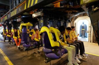 DC Studios Is Trying to Move to Other Theme Parks