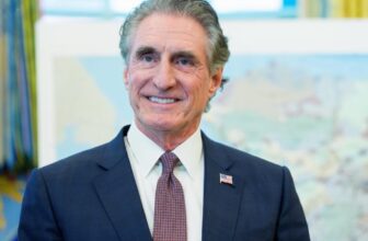 Software Mogul/Secretary of (*checks notes) the Interior Says AI Will Cure Cancer