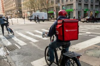 DoorDash and Uber Eats Cost Delivery Workers Millions of Dollars in Tips, NYC Says