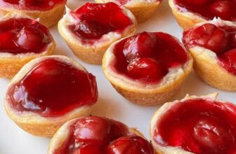 Cherry Crescent Roll Mini Tarts – Easy 5-Ingredient Dessert